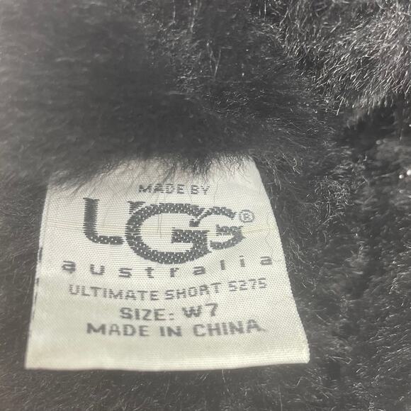 UGG Australia Ultimate Short Boot Women’s Size 7 Black Leather Sheepskin Lining - Picture 13 of 15